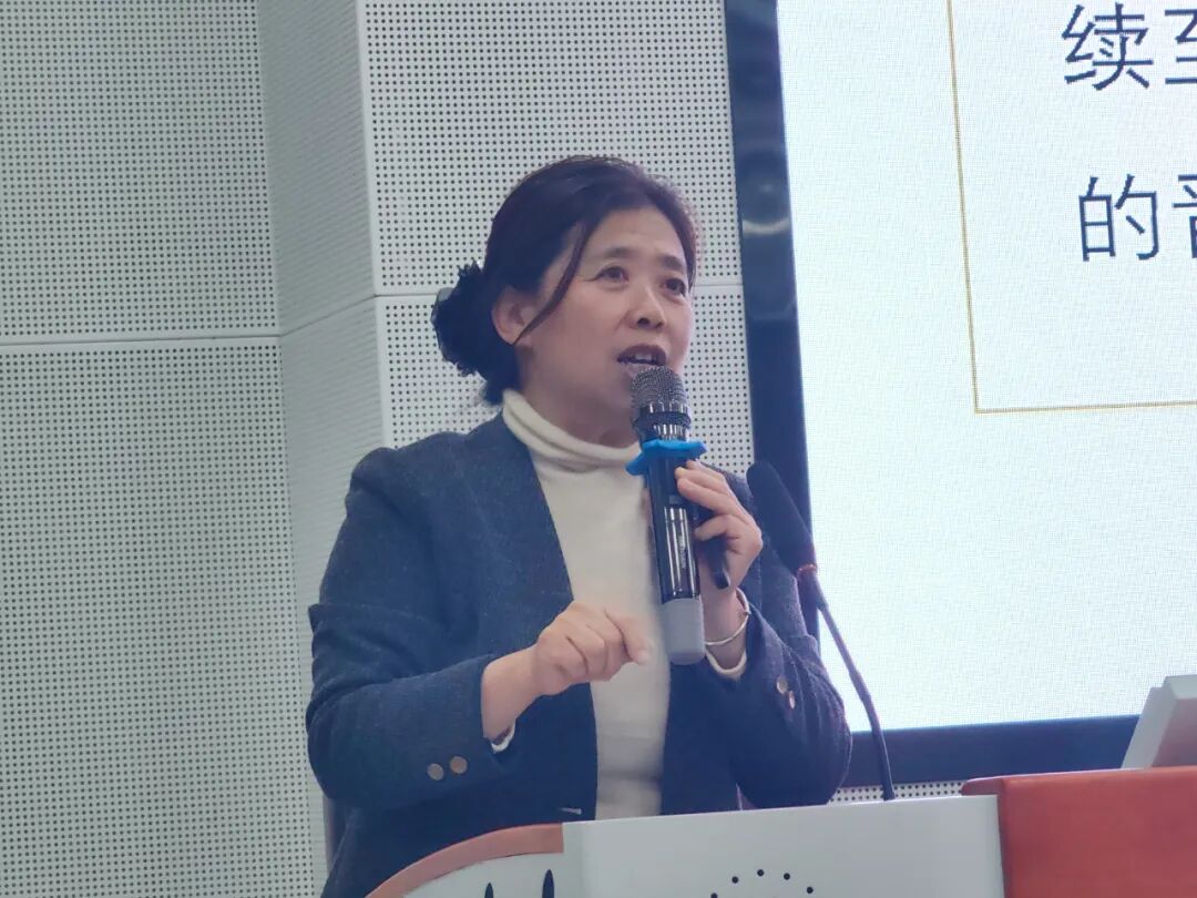 弘扬吕梁精神，厚植师德师魂----我校召开师德师风专题讲座